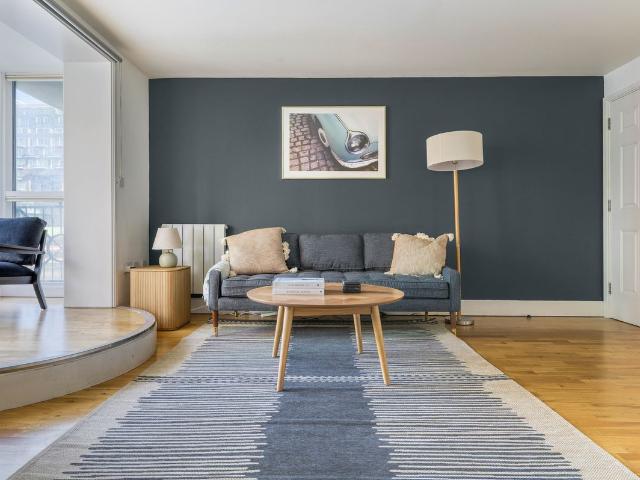 Isle Of Dogs E14, 1 bed flat to rent, £3,530 pcm | PrimeLocation