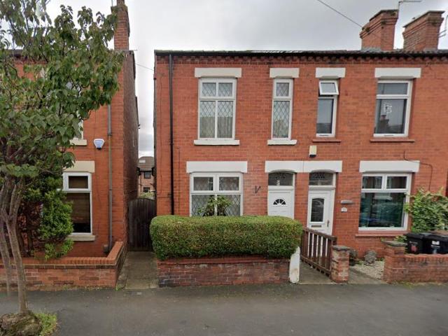 Islington, Stockport, Cheshire SK2, 2 bed shared accommodation to rent, £1,300 pcm | PrimeLocation
