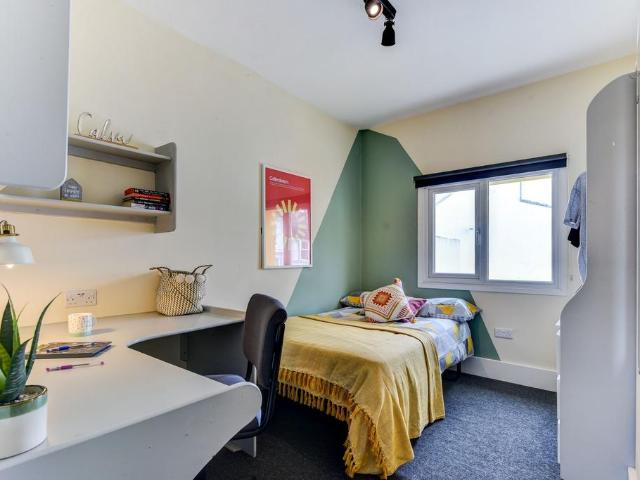 Islingword Road, Brighton BN2 1 bed in a house share to rent £715 pcm £165 pw