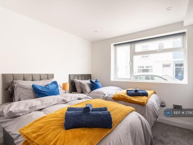 Islingword Road, Brighton, BN2 2 bed maisonette to rent £3,850 pcm £888 pw