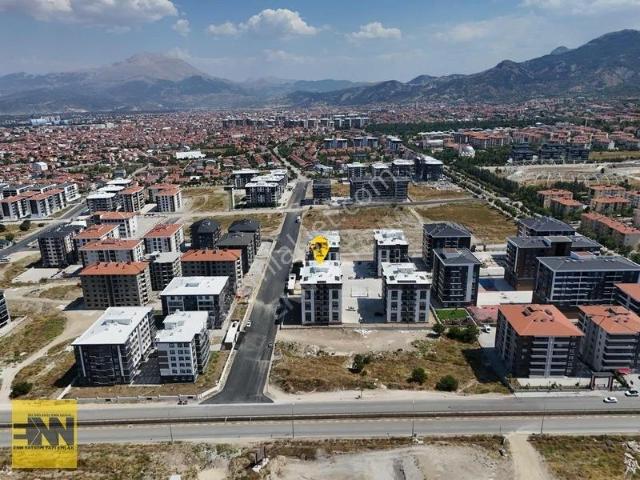 Isparta M.türkeş 221.cadde Yakını Sıfır Kiralık 3+1 Daire
