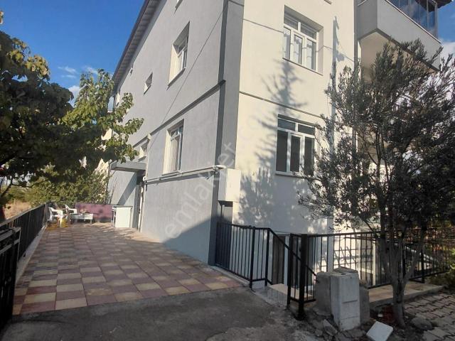Isparta Merkez Zafer Mahallesinde Satılık Kupon Daire