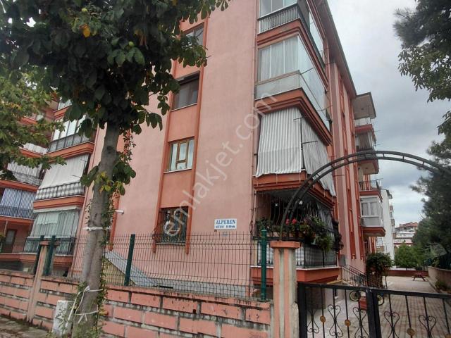 Isparta Merkez Davraz Mahallesinde Site İçerisnde Kiralık Dare