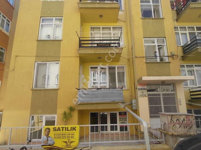 Isparta Merkez İstiklal Mahallesinde Satılık Bahçe Katı