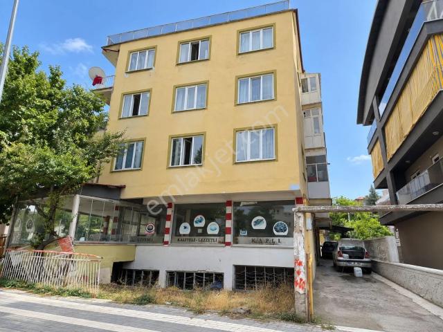 Isparta Bağlar Mahallesin'de 4+1 Satılık Daire