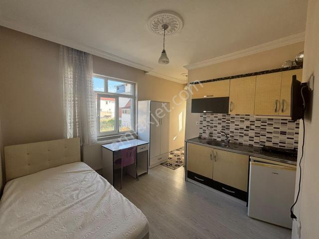 Isparta Bahçelievler'de Kiralık 1+0 Kız Apartı
