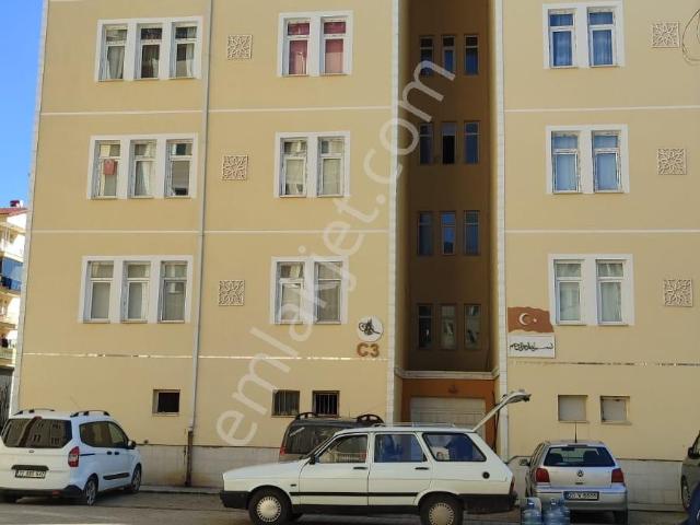 Isparta Eğirdir Pınar Pazarında 2+1 Satılık Daire