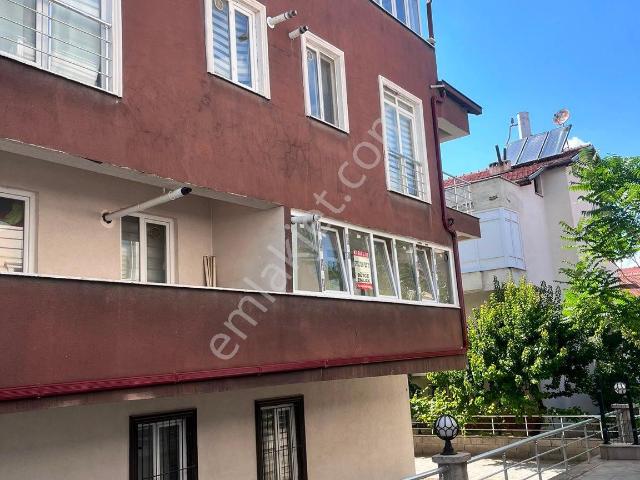 Isparta Fatih Mahallesinde Kiralık 2+0 2. Kat Apart