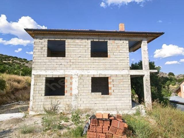 ISPARTA KEÇİRBORLU SENİR KÖYÜ EŞSİZ MANZARALI NATAMAM 5+1 VİLLA