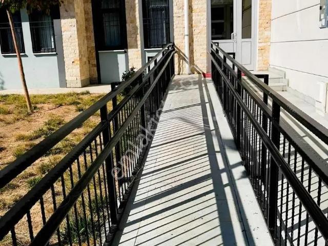 Isparta Çünür Mahallesi 1002 Toki Konutlarında Kiralık 3+1 Daire