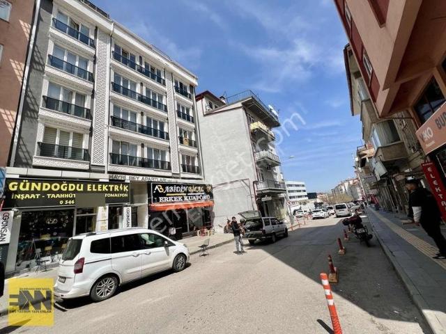 Isparta Yayla Meydan Avm Yanı Kiralık 2+0 Daire