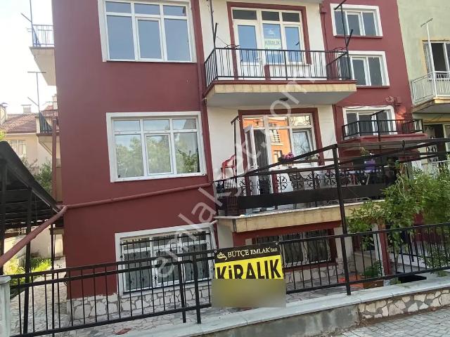 Isparta Yedişehitler Mh Kiralık 3+1 Daire