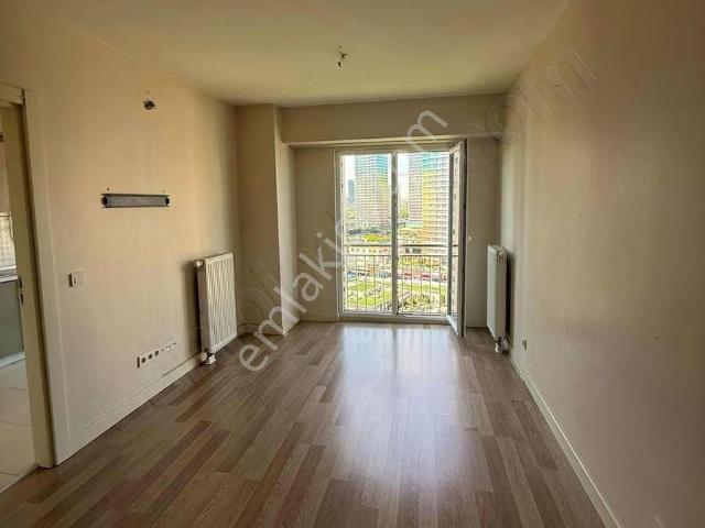 Ispartakule İnnovia Sitesi Kapalı Mutfak Dolaplı Kiralık 1+1