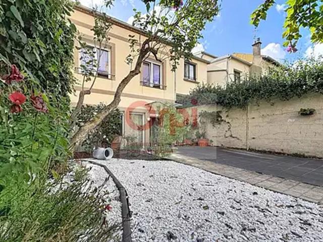 Issy les Moulineaux 92130 Achat / Vente maison 5 pièces t5 jardin cave