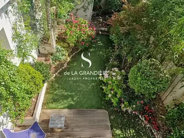Issy les Moulineaux 92130 Achat / Vente maison 8 pièces t8