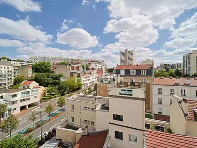 Issy les Moulineaux 92130 Achat / Vente appartement 2 pièces t2 au dernier étage cave