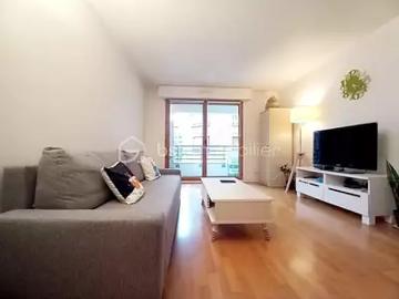 Issy les Moulineaux 92130 Achat / Vente appartement 2 pièces t2 cave balcon