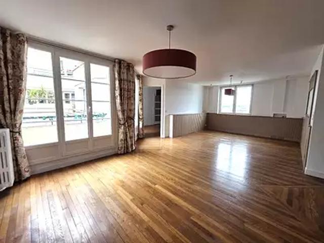 Issy les Moulineaux 92130 Achat / Vente appartement 4 pièces t4 cave balcon
