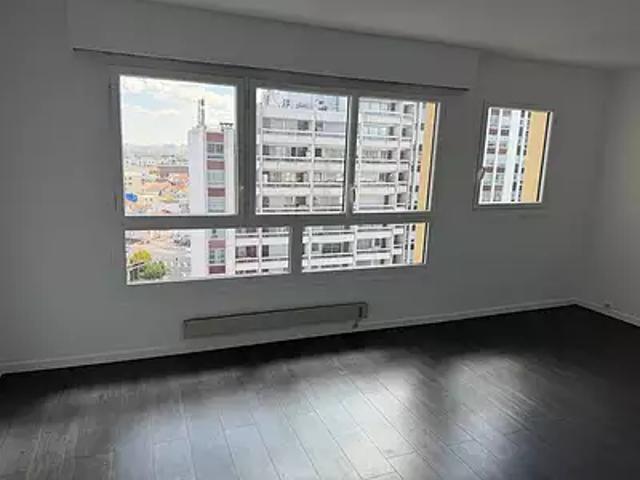 Issy les Moulineaux 92130 Location appartement 1 pièce t1 cave