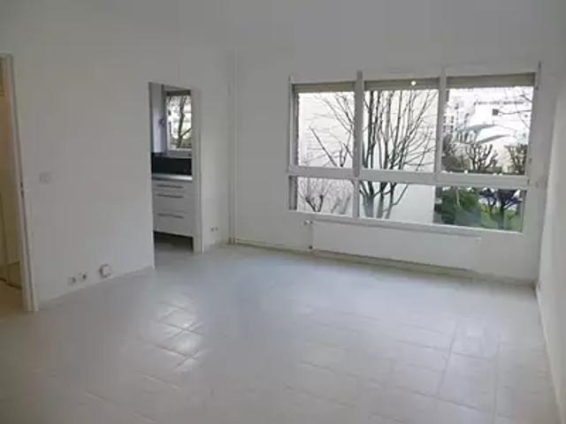 Issy les Moulineaux 92130 Location appartement 2 pièces t2 cave