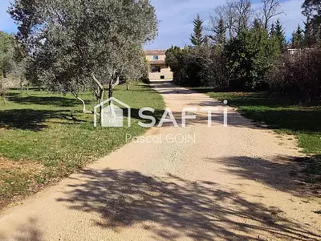 Issirac 30760 Achat / Vente maison 8 pièces t8 terrasse