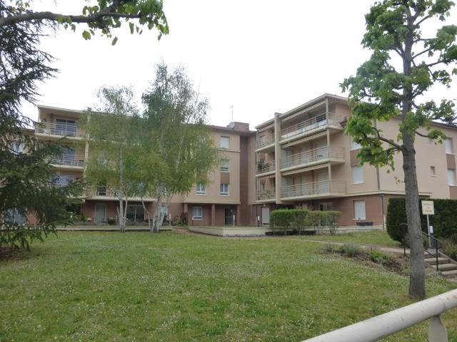 ISSOIRE / Appartement au dernier étage de 117 M2 avec terrasse et garage libre de suite !