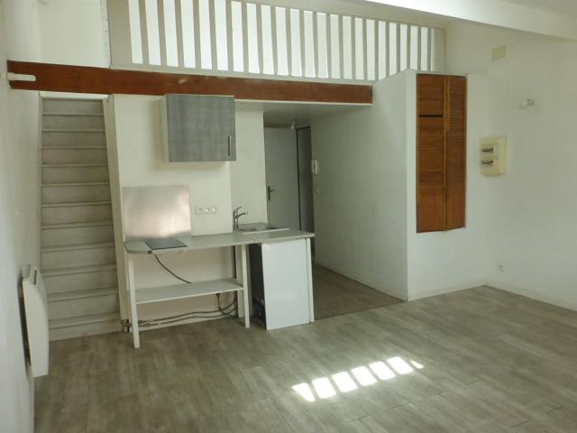ISSOIRE / Appartement à louer de 24.55 M2 au coeur du centre historique !