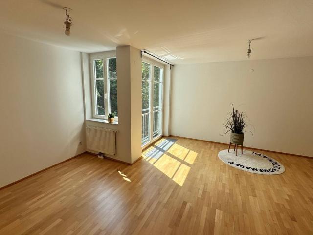 ISTA Nähe Neubau Wohnung 77m2 mit Garage und Lift