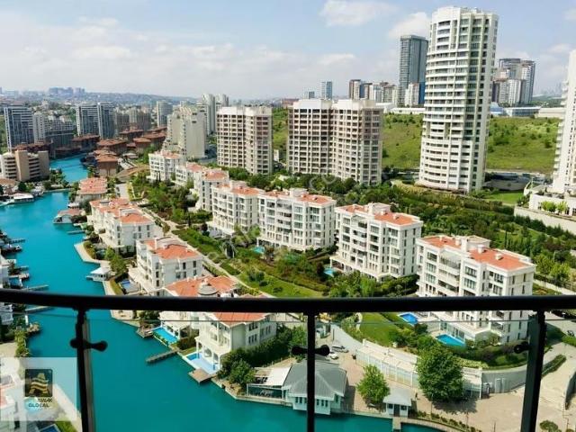 Istanbul Sarayları Sıtesı 1+1 Bos Daıre Kıralık Esyalı