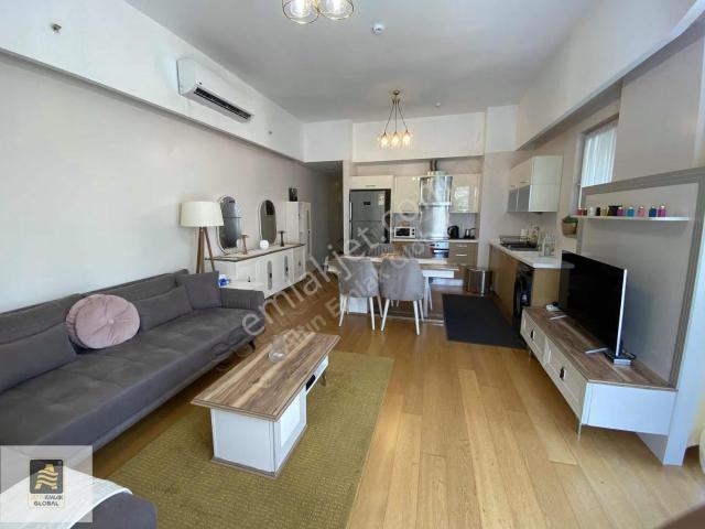 Istanbul Sarayları Sıtesı 2+1 Full Esyalı Kıralık Bos Daıre