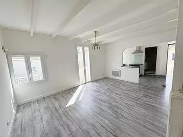 Istres 13800 Achat / Vente appartement 3 pièces t3 au dernier étage