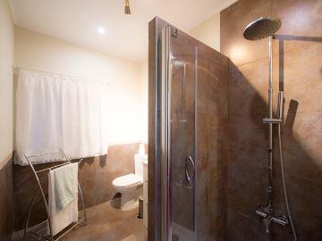 Calle Iparraguirre, Bermeo, Demiku, Vizcaya, País Vasco