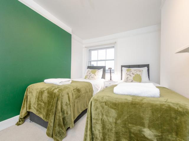 Ipswich City Centre Stay – 2BR 2BATH Flat