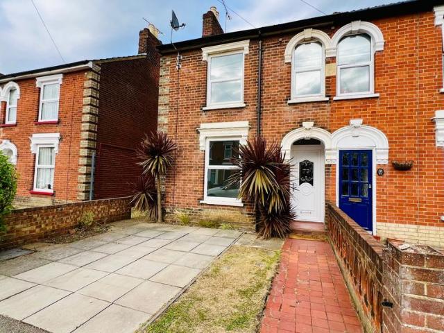 Ipswich IP3 2 bed semi detached house to rent £1,125 pcm £260 pw