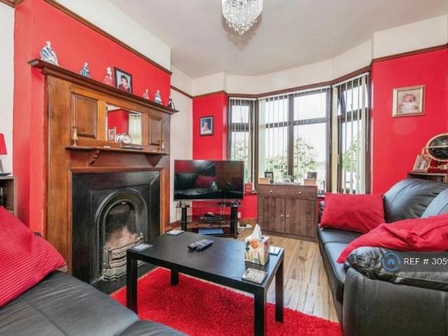 Ipswich Road, Colchester, CO4 3 bed terraced house to rent £1,550 pcm £358 pw