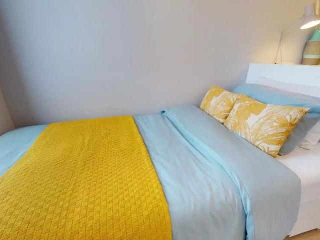 iQ East Court, London Has an Apartment