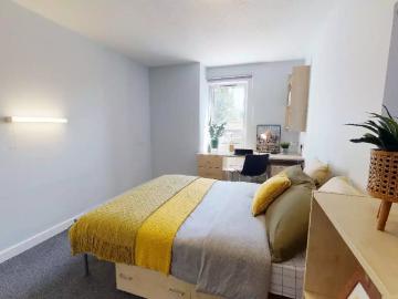 iQ Fiveways House, Wolverhampton Has an Apartment