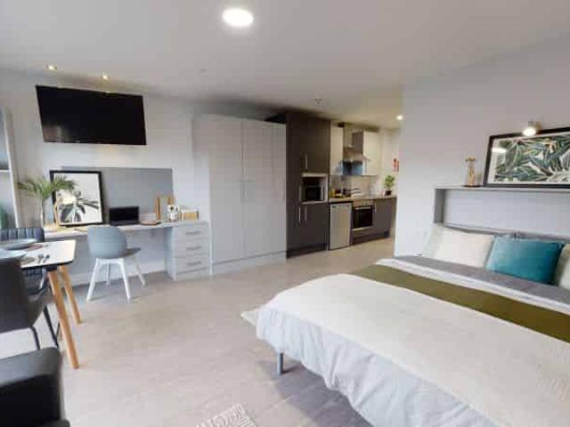 iQ Fountainbridge, Edinburgh Has an Apartment
