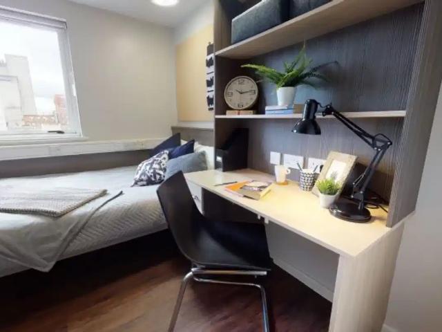 iQ Lambert & Fairfield House, Manchester Has an Apartment