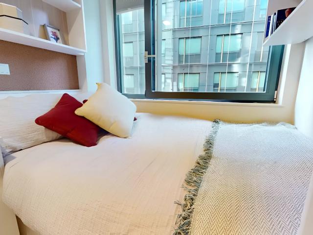 iQ Paris Gardens, London Has an Apartment
