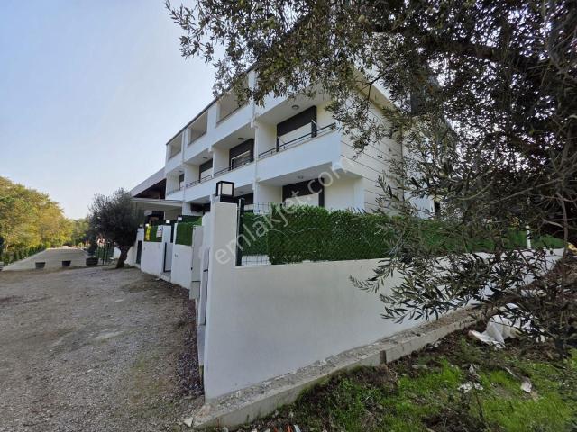 Irmaksudan Gürede Doğa Manzaralı 3+1 Bahçe Kullanımlı 3 Katlı Villa