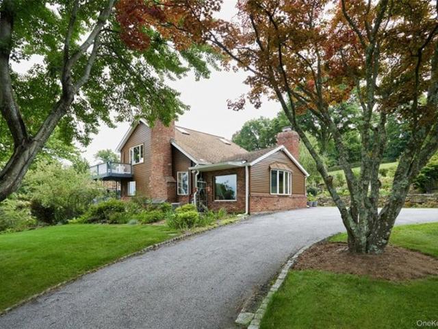 Iron Mountain Rd, Warwick, Home For Sale