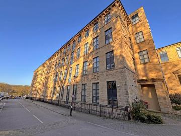 Iron Row, Burley in Wharfedale. 2 bed apartment to rent £1,495 pcm £345 pw