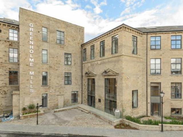 Iron Row, Ilkley LS29, 2 bed flat to rent, £1,500 pcm | PrimeLocation