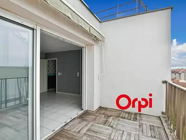 Irigny 69540 Achat / Vente appartement 3 pièces t3 au dernier étage terrasse