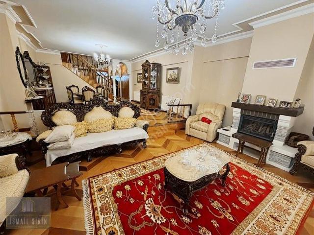 Şirinden Manastırda Harikadeniz Manzaralı Bakımlı Müstakil Villa