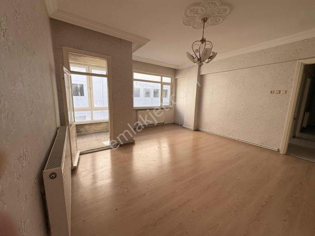 Şirinevler Köprüsüne 200 Metre | Merkezi Konumda Kiralık Daire
