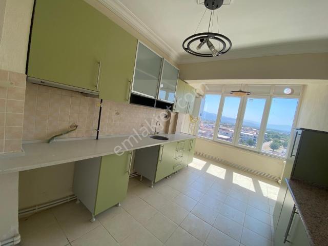 Şirinevler Mahallesinde Kiralık Doğalgazlı Daire.