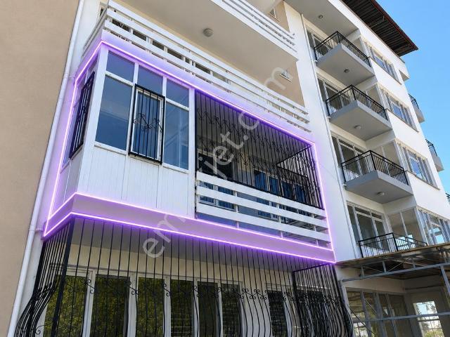 Şirinevler Millet Bahçesi Mevkii Dky Üzeri 3+1 Kiralık Daire