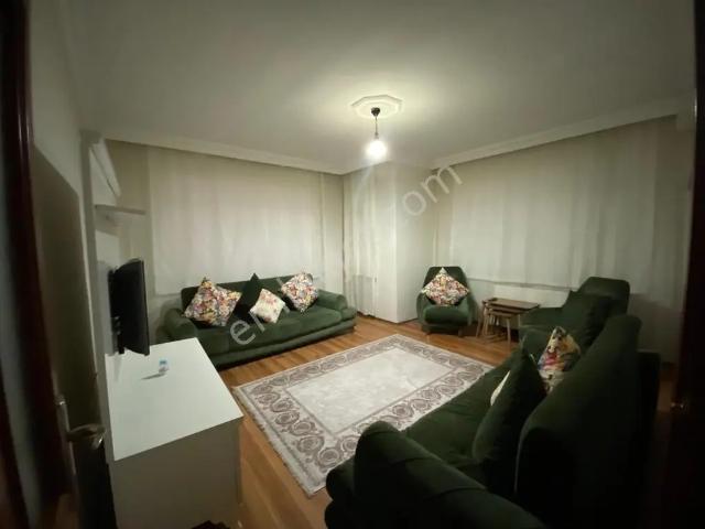 Şirinevler'de Merkezi Konumlu Bakımlı 3+1 Satılık Daire Kat Mülkiyetli Krediye Uygun